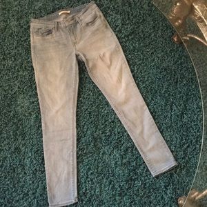 Levi’s 711 Skinny